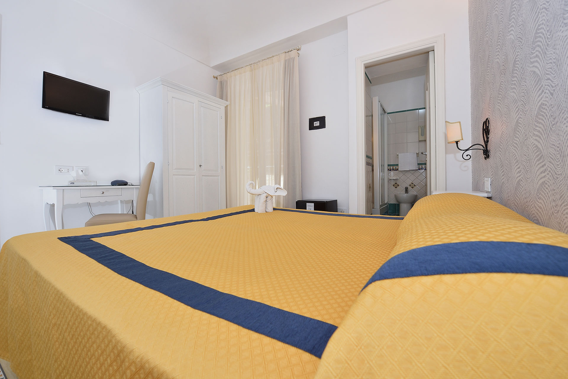 economy double room