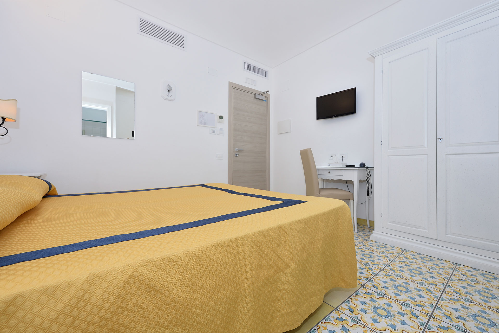 economy double room
