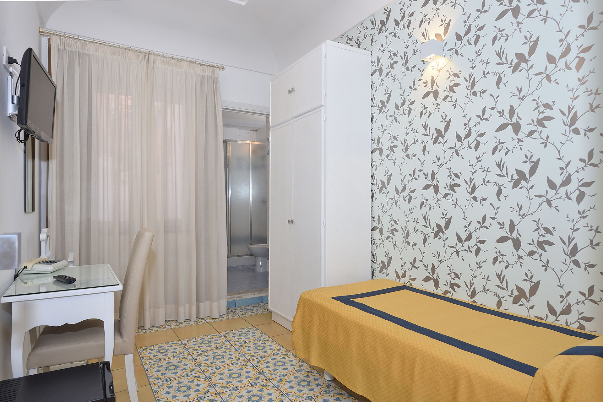 economy single room