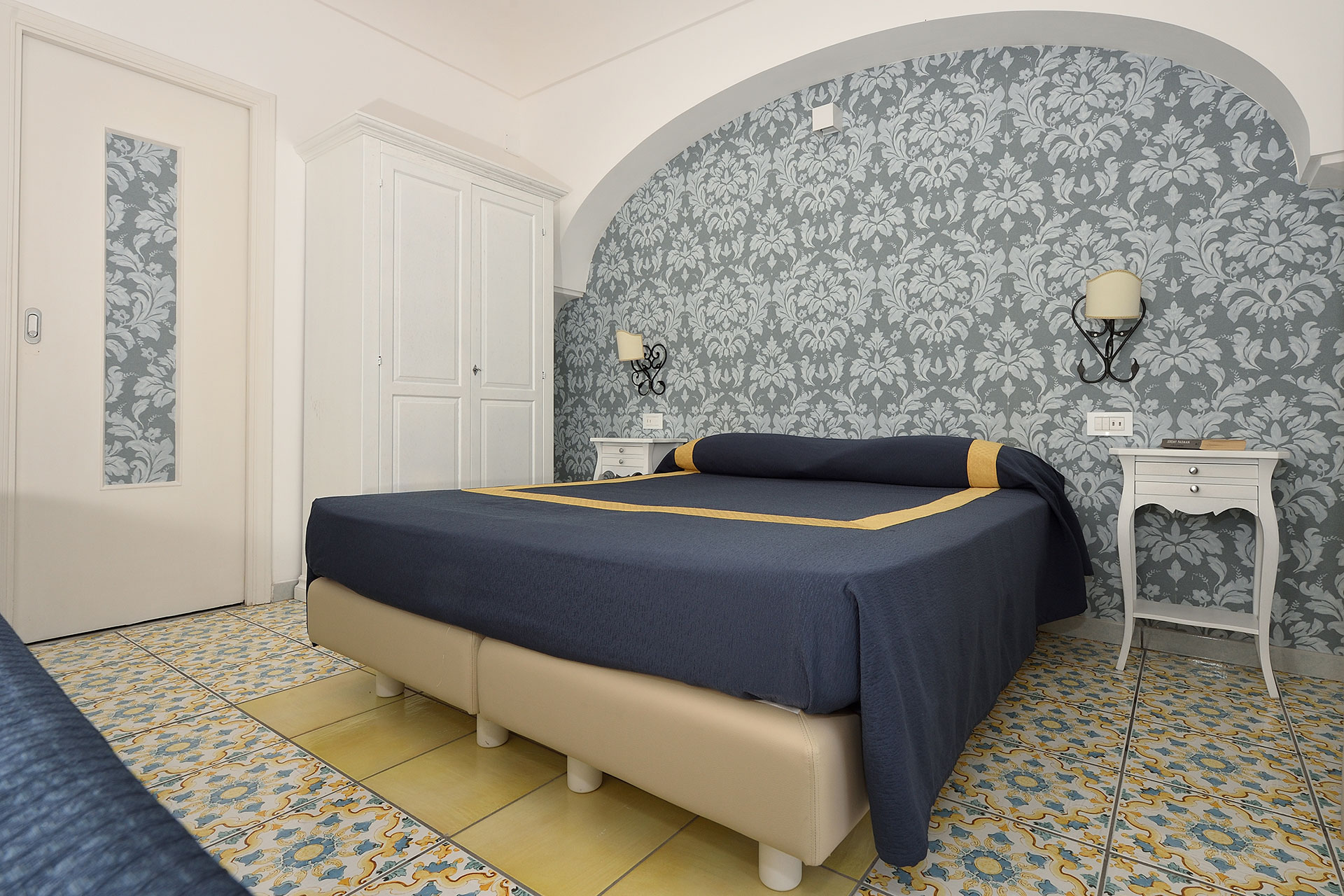 superior triple room